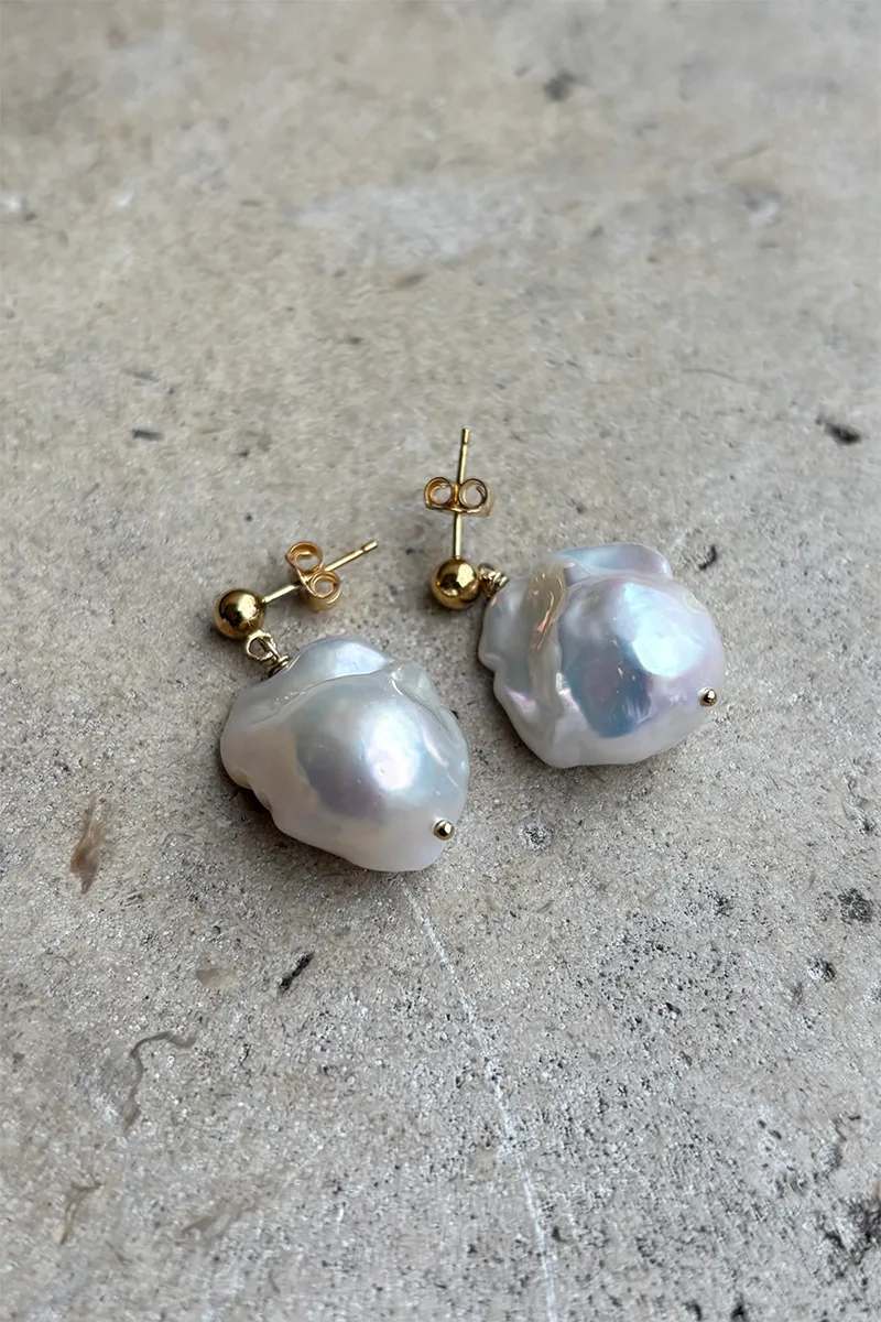 Pearly — Pearl Earrings product view 1