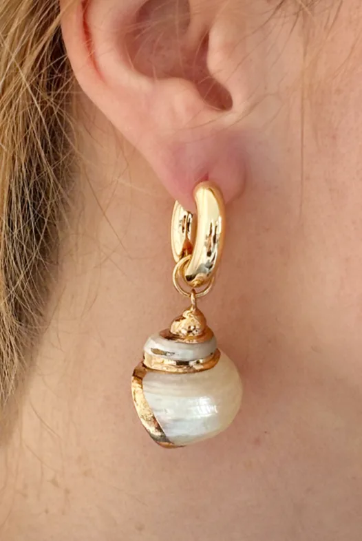 Delfina — Gold hoop earrings product view 1
