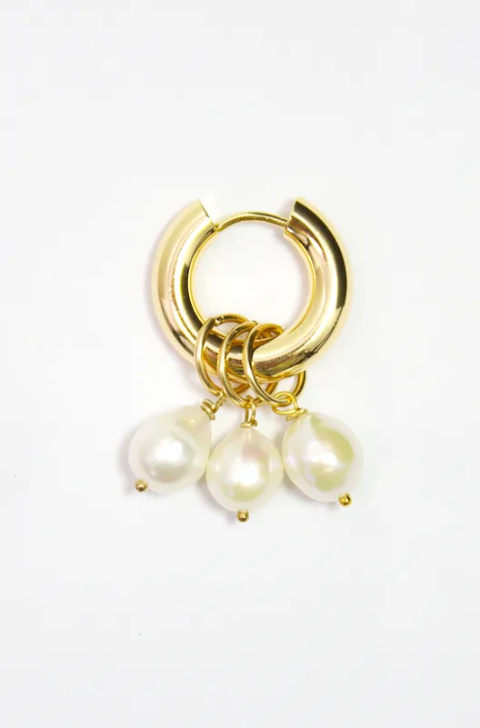 Juno Triple Pearl — Gold hoop earrings product view 1