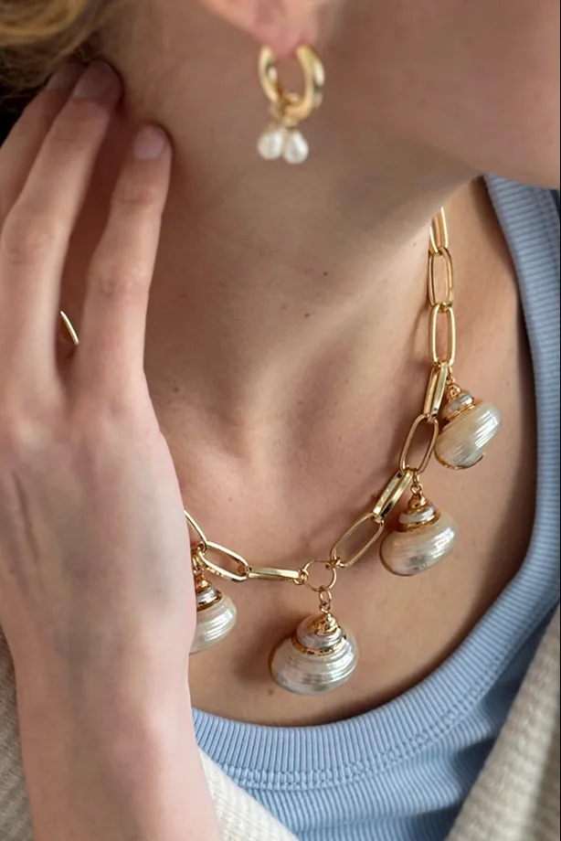 Mabel — Gold Necklace Chain product view 1