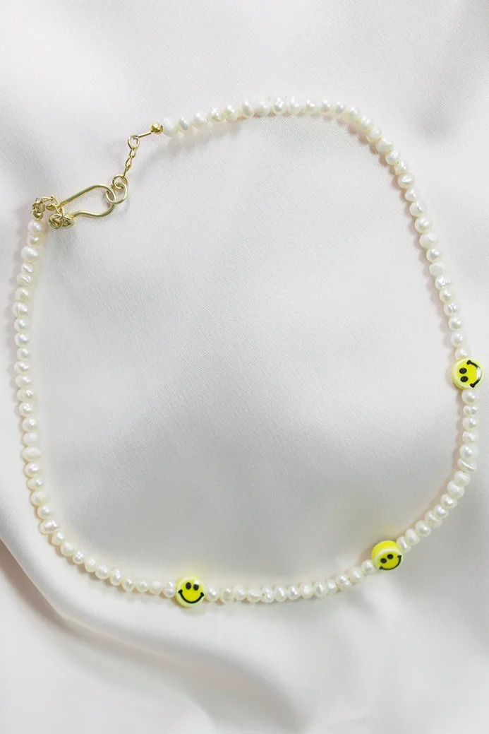 Pearly Smiles — Beaded Necklace product view 2